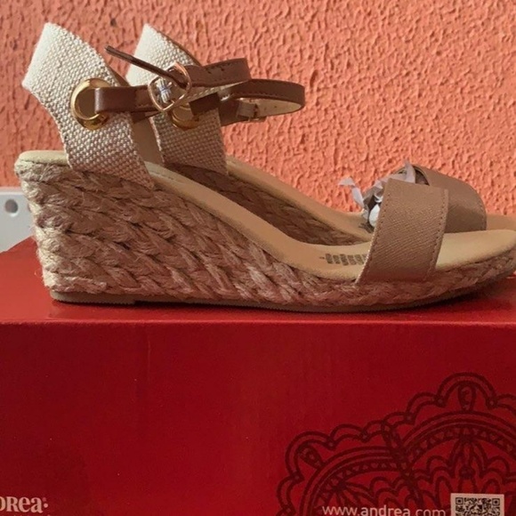 Wedges - Picture 4 of 5